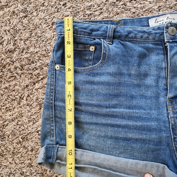Love Tree Denim shorts, size L - Picture 3 of 7